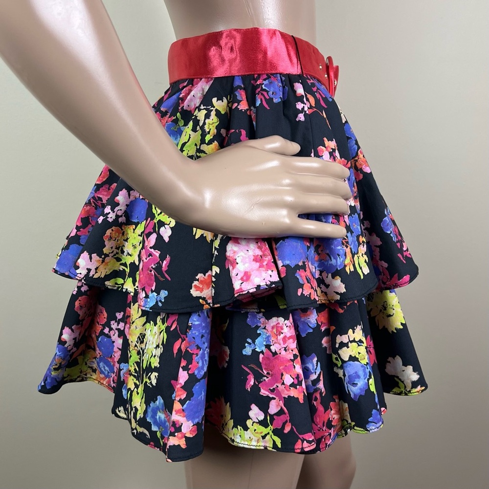 NEW CAROLINE CONSTAS FLORAL PRINT MINI SKIRT - Picture 6 of 10